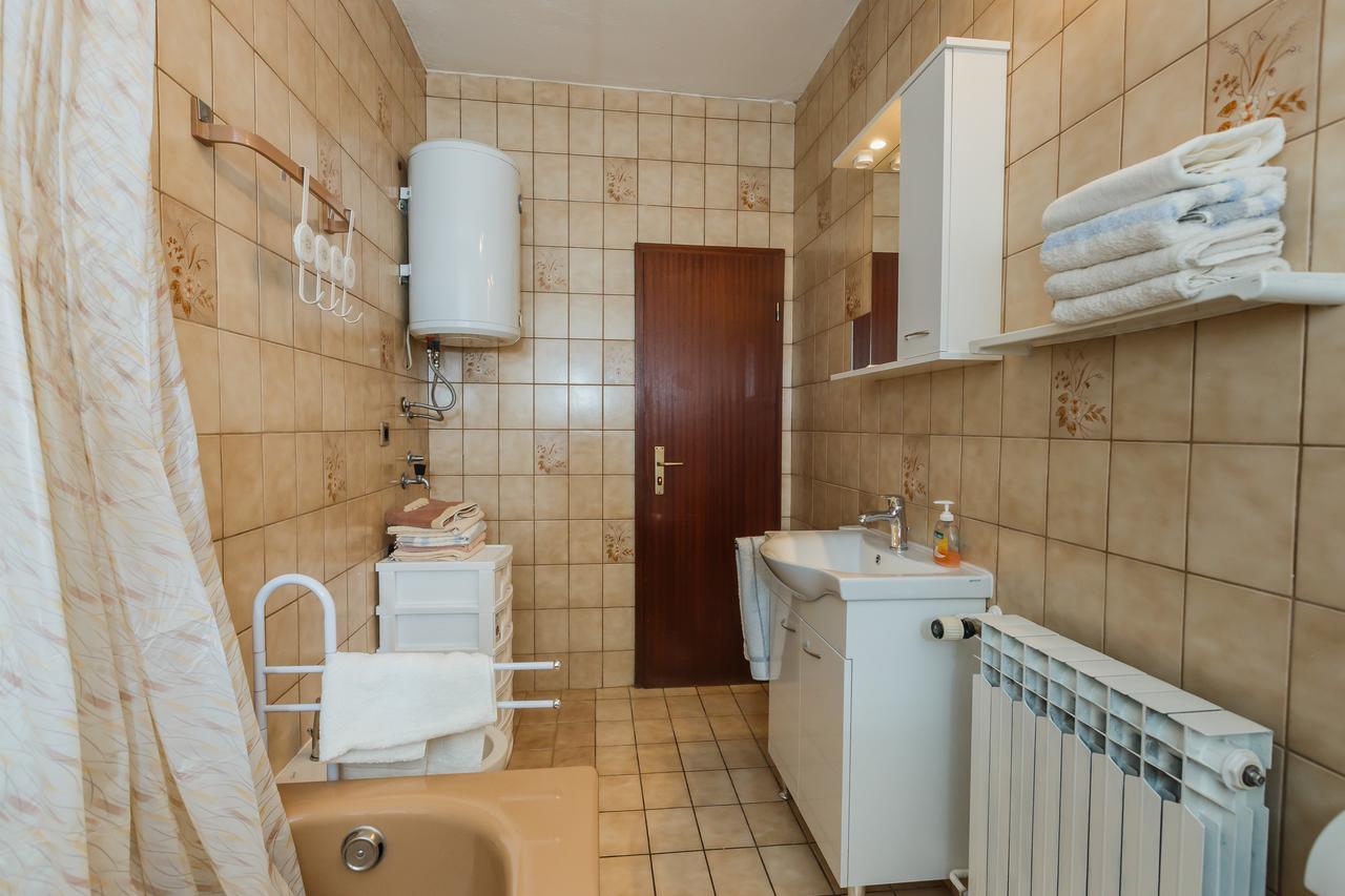 Apartman Mila Lägenhet Kaštela Exteriör bild